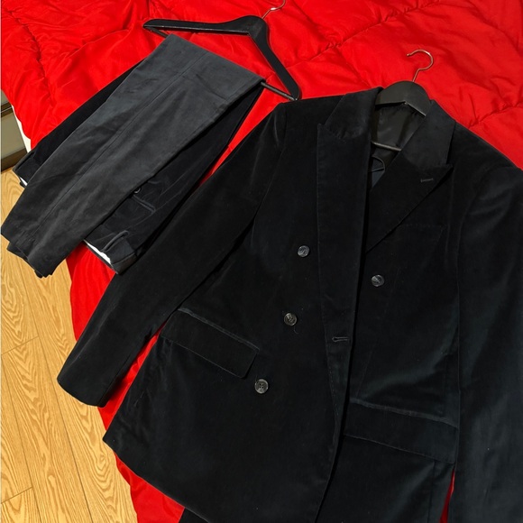Black Velvet Double-Breasted Suit 40R Pants 32x32